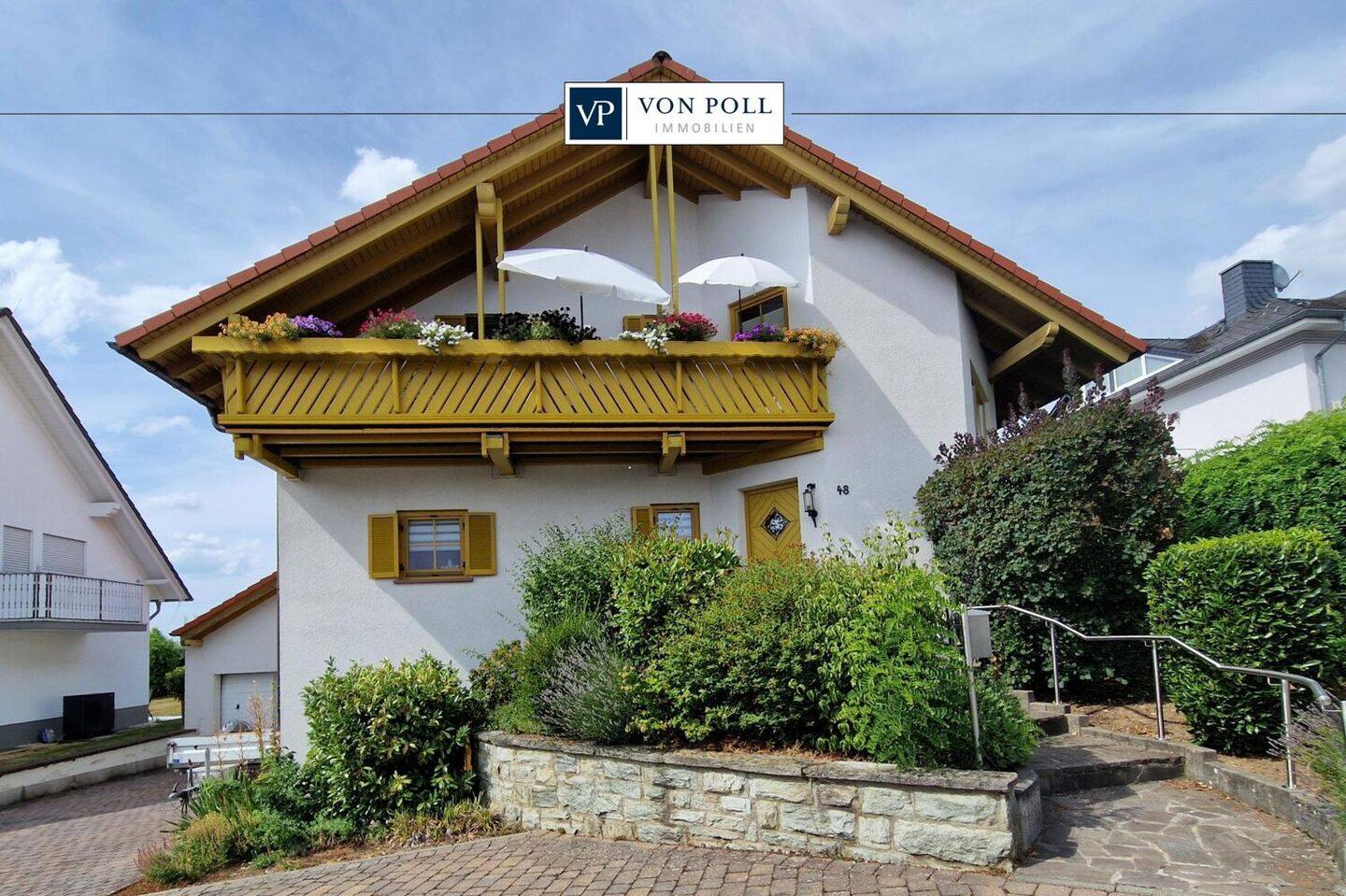 Niederselters. Großzügige Wohnung mit individueller Ausstattung und Traumgarten., 65618 Selters (Taunus)