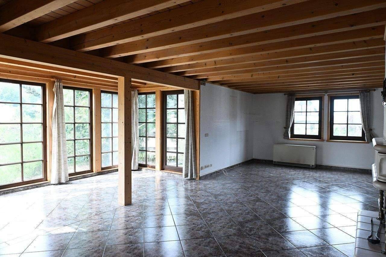 Familienfreundliches Haus mit Balkon und Terrasse in Jahnsdorf/Erzgeb., 9387 Jahnsdorf/Erzgeb.