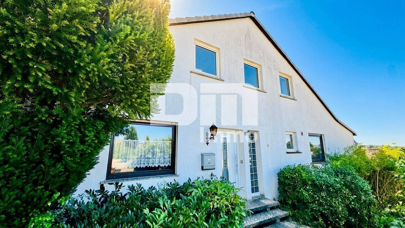 Gepflegte Doppelhaushälfte am Rüsteberg mit Panoramablick über Kassel mit Garten und Stellplatz, 34266 Niestetal