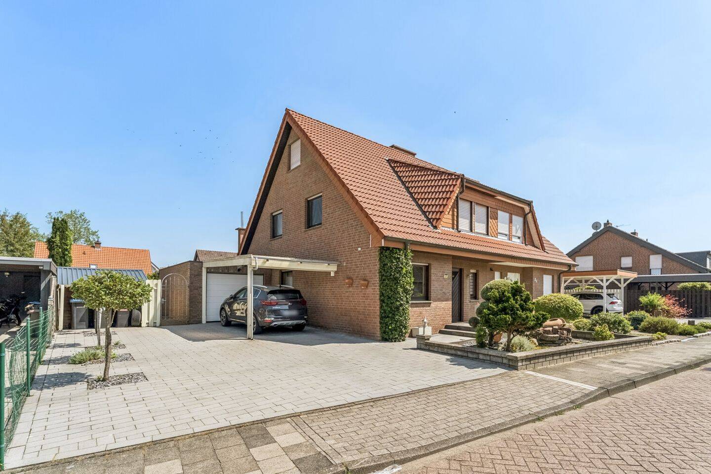 Gartenliebhaber aufgepasst! – DHH mit schöner Raumaufteilung auf Erbpachtgrundstück, 48429 Rheine
