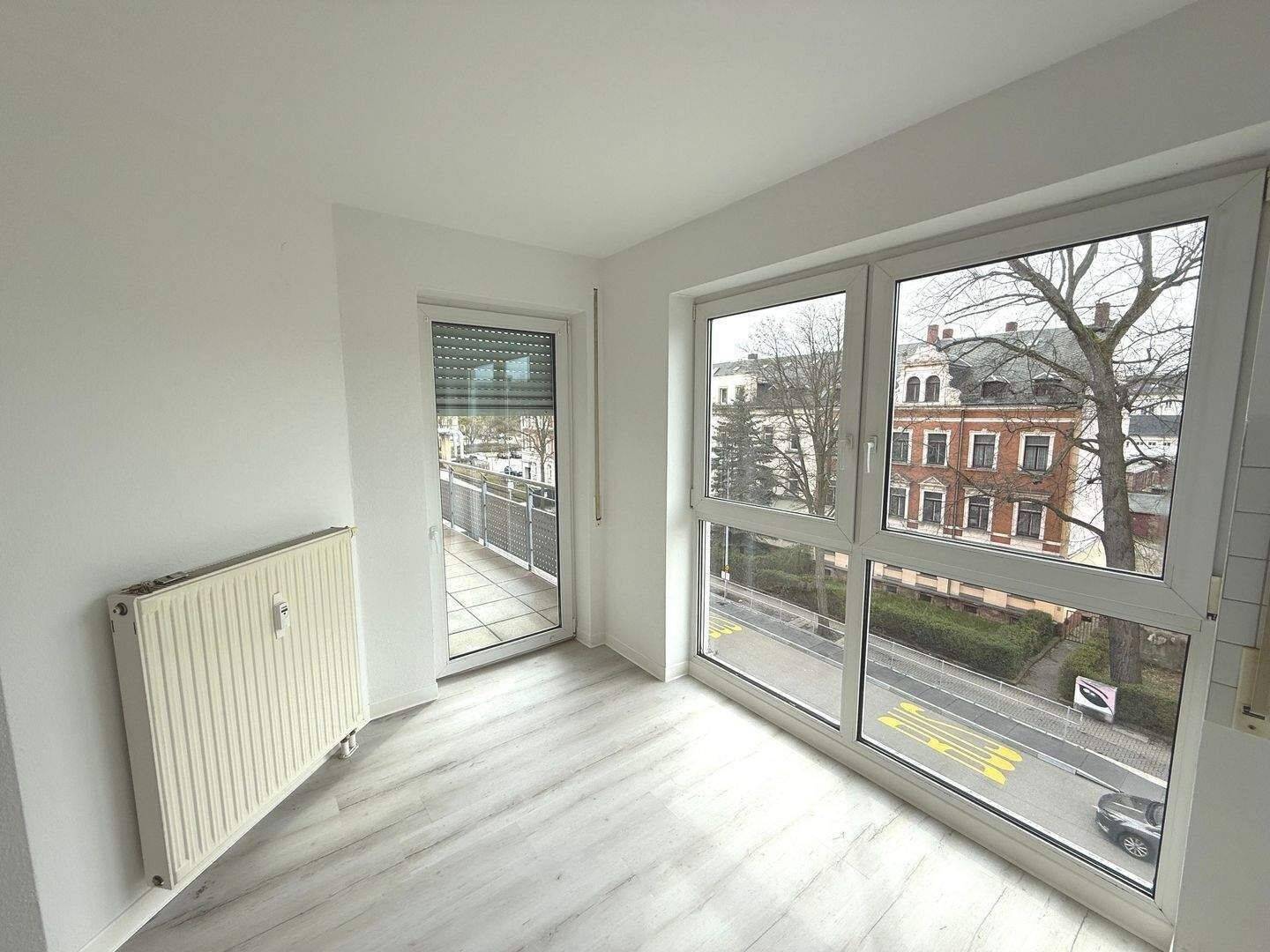 2-Raum-Wohnung mit großem Balkon – barrierefrei – Senior Living, 9126 Chemnitz (Altchemnitz Bernsdorf Gablenz Lutherviertel Sonnenberg)