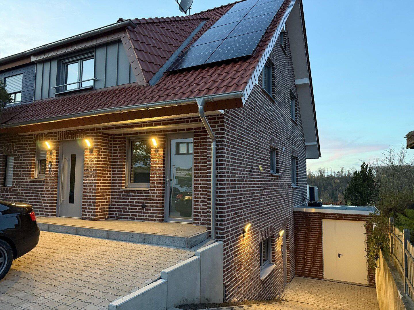 Erstbezug in Neubauwohnung 4 Zi. als Dopellhaushälfte, 33100 Paderborn