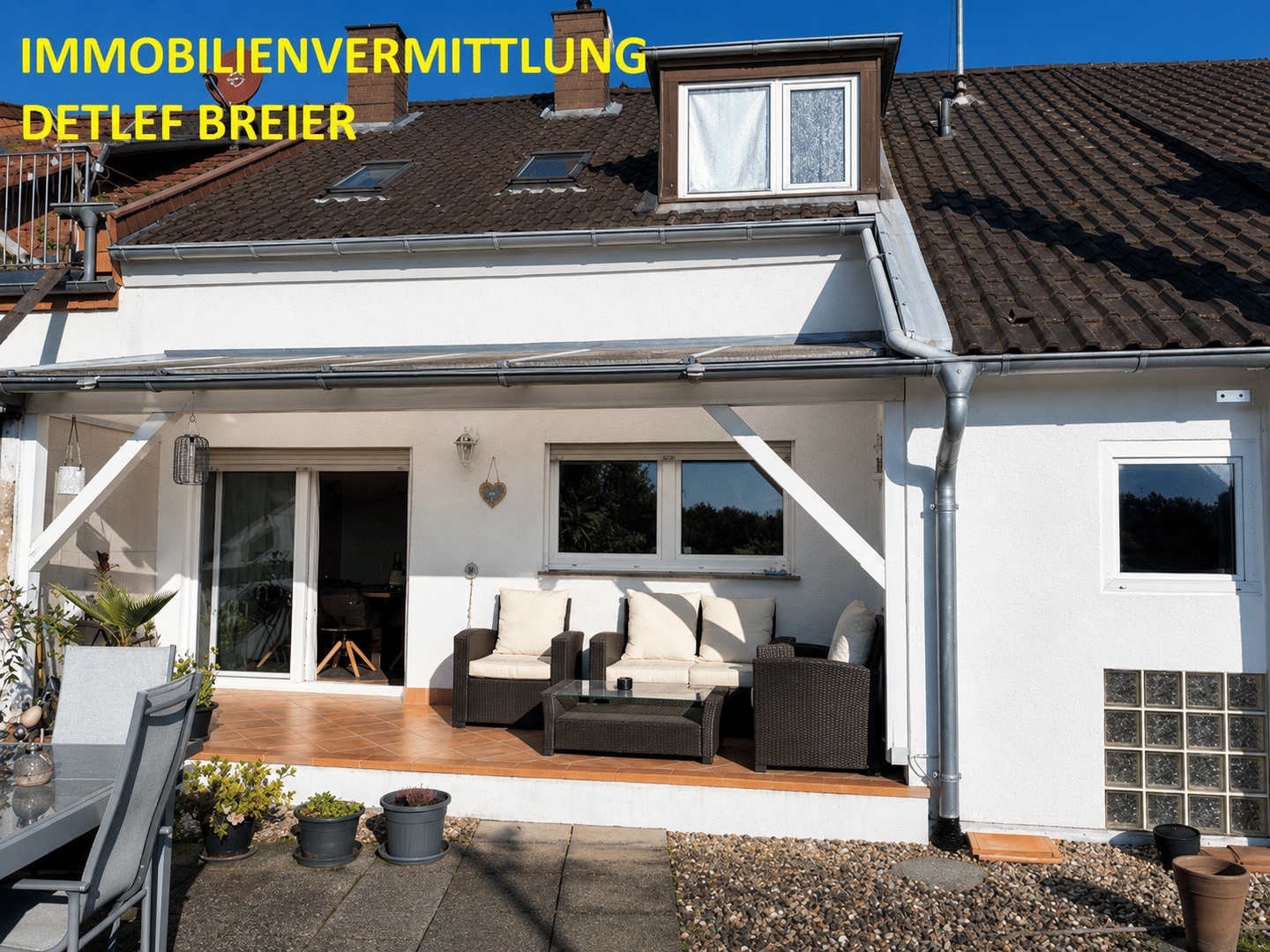 Geräumige 5-ZKB- Wohnung mit Terrasse in 66773 Schwalbach-Hülzweiler, 66773 Schwalbach