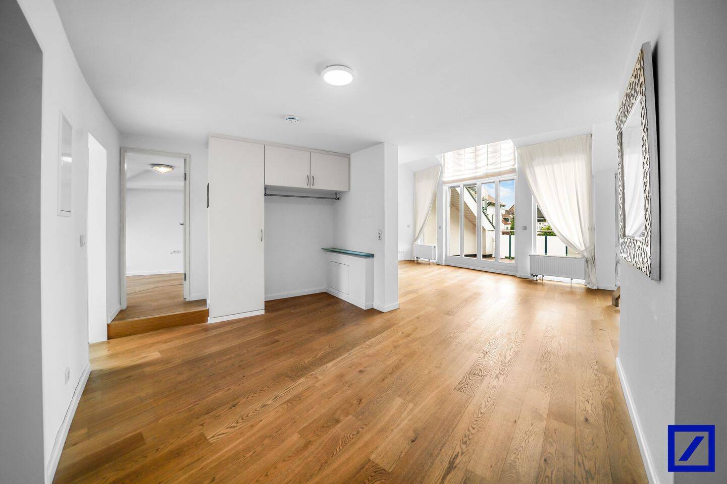Hochwertige Maisonettewohnung mit Balkon und Tiefgarage in Schwachhausen