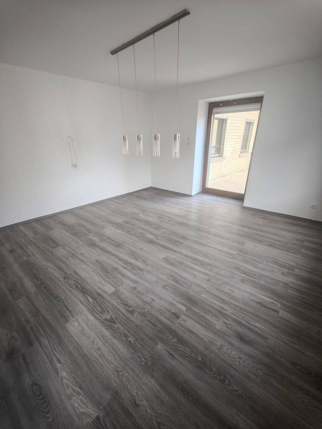 Großzügiges Haus mit 11 Zimmern, Wintergarten und flexiblem Nutzungspotenzial, 67806 Rockenhausen