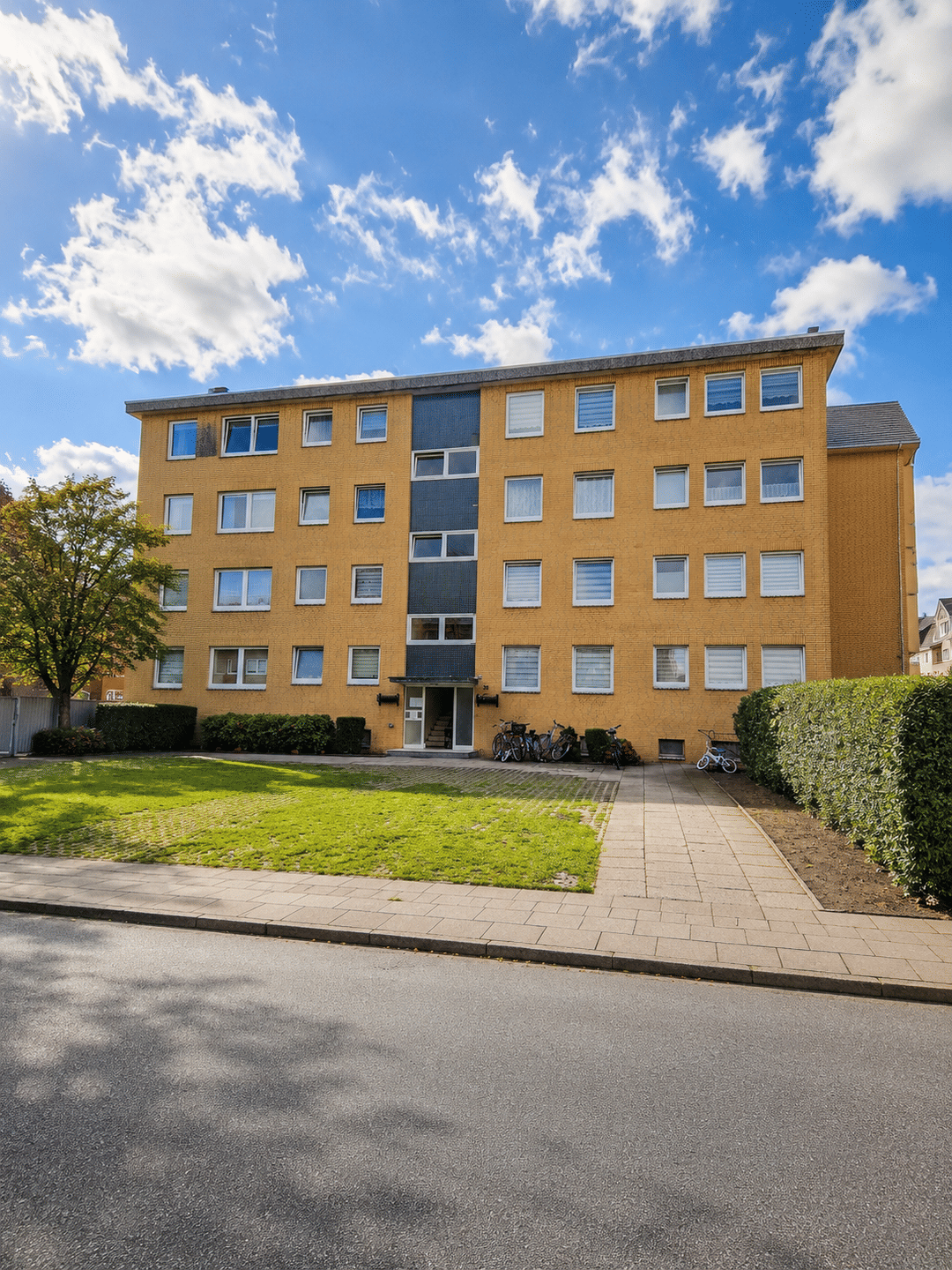 Große zentrale Wohnung mit sonnigem Balkon zum Kauf, 21423 Winsen (Luhe)