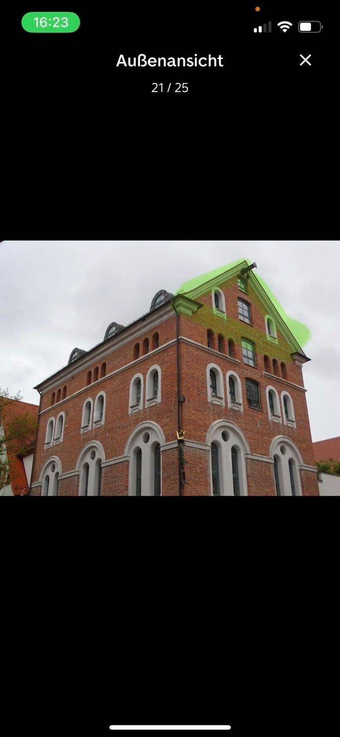 Charmante Mobilierte 3,5 Zimmer Maisonette Dachgeschosswohnung mit Balkon in einem Backsteingebäude im Stadtzentrum, 88400 Biberach an der Riß