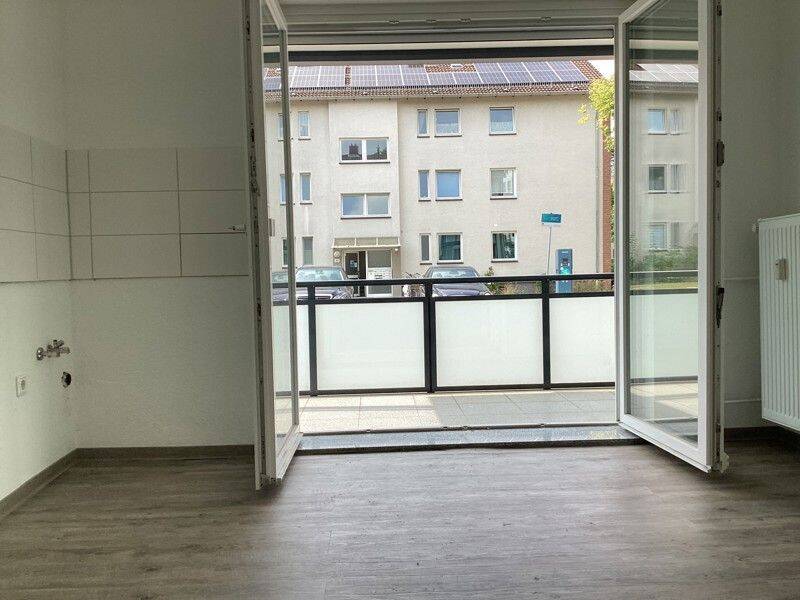 Gut geschnittene 2-Zimmer-Erdgeschosswohnung mit großem Balkon!, 33607 Bielefeld (Innenstadt)