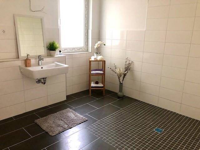Neubau! Rollstuhlgerechte 2-Zimmerwohnung mit Aufzug!, 50181 Bedburg