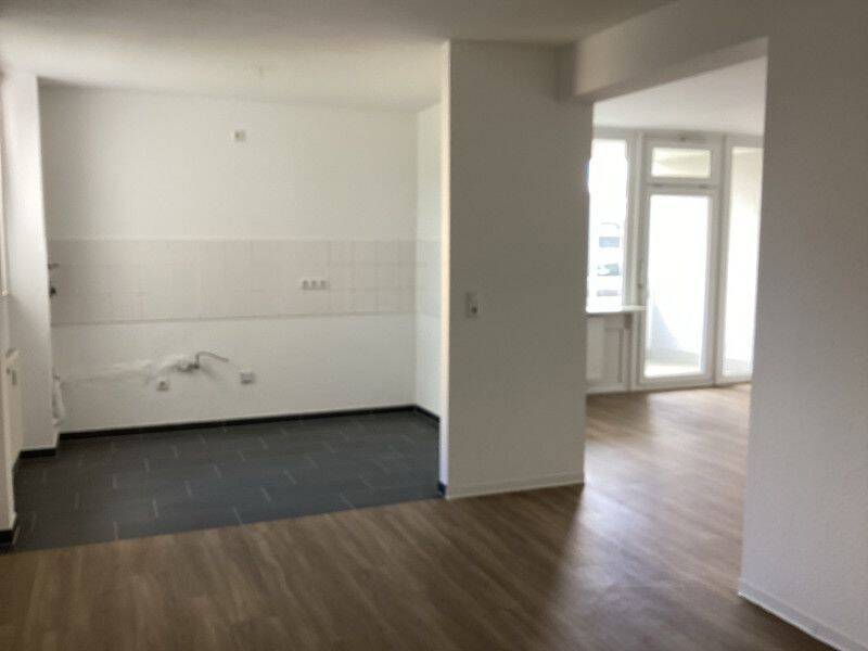 Sanierte 3-Zimmerwohnung mit Balkon, 63225 Langen (Hessen)