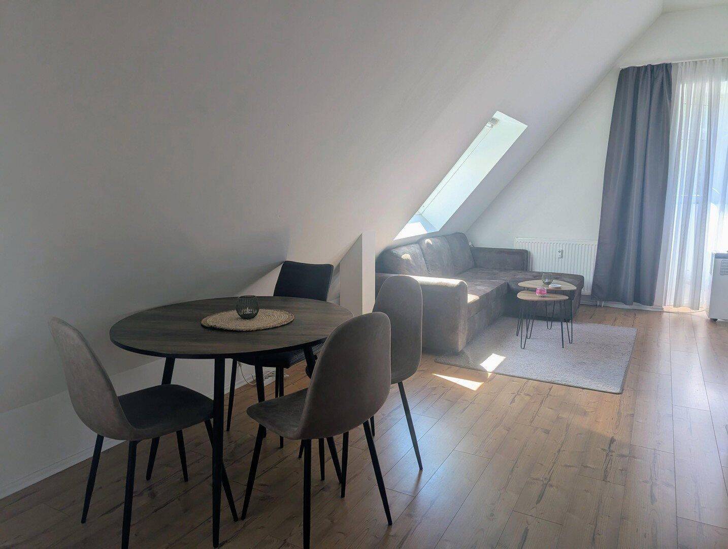 Attraktives, vollmöbliertes Apartment in Kaiserslautern-Hohenecken zu vermieten, 67661 Kaiserslautern (Dansenberg Hohenecken Innenstadt Mölschbach Siegelbach)