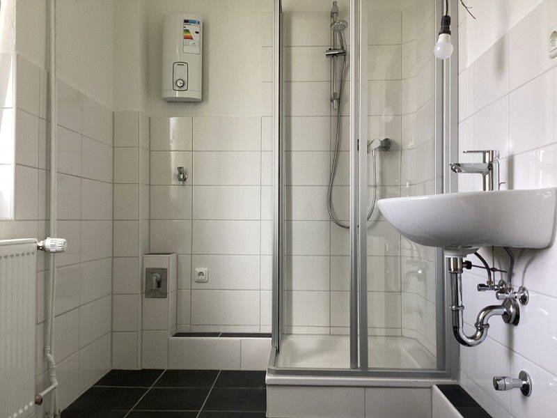 Gemütliche 2-Zimmer Wohnung mit saniertem Duschbad, 33647 Bielefeld (Brackwede Senne Ummeln)