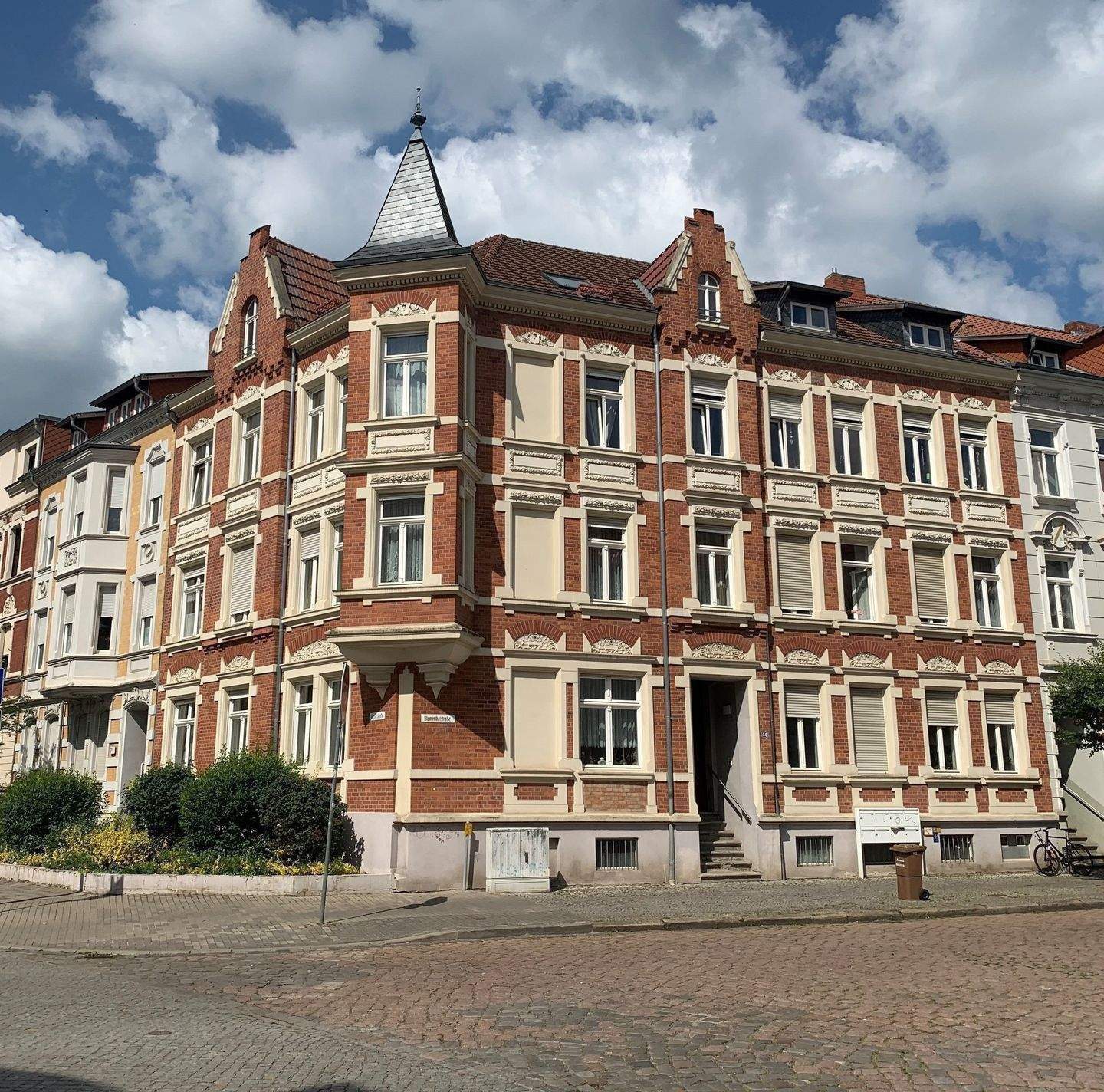 gepflegte 3-Raum-Wohnung in der Bahnhofsvorstadt mit EBK – 64/26, 39576 Stendal