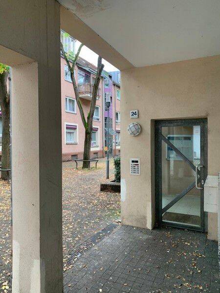 Lust auf Veränderung: ansprechende 2-Zimmer-Wohnung, 70182 Stuttgart (Mitte)