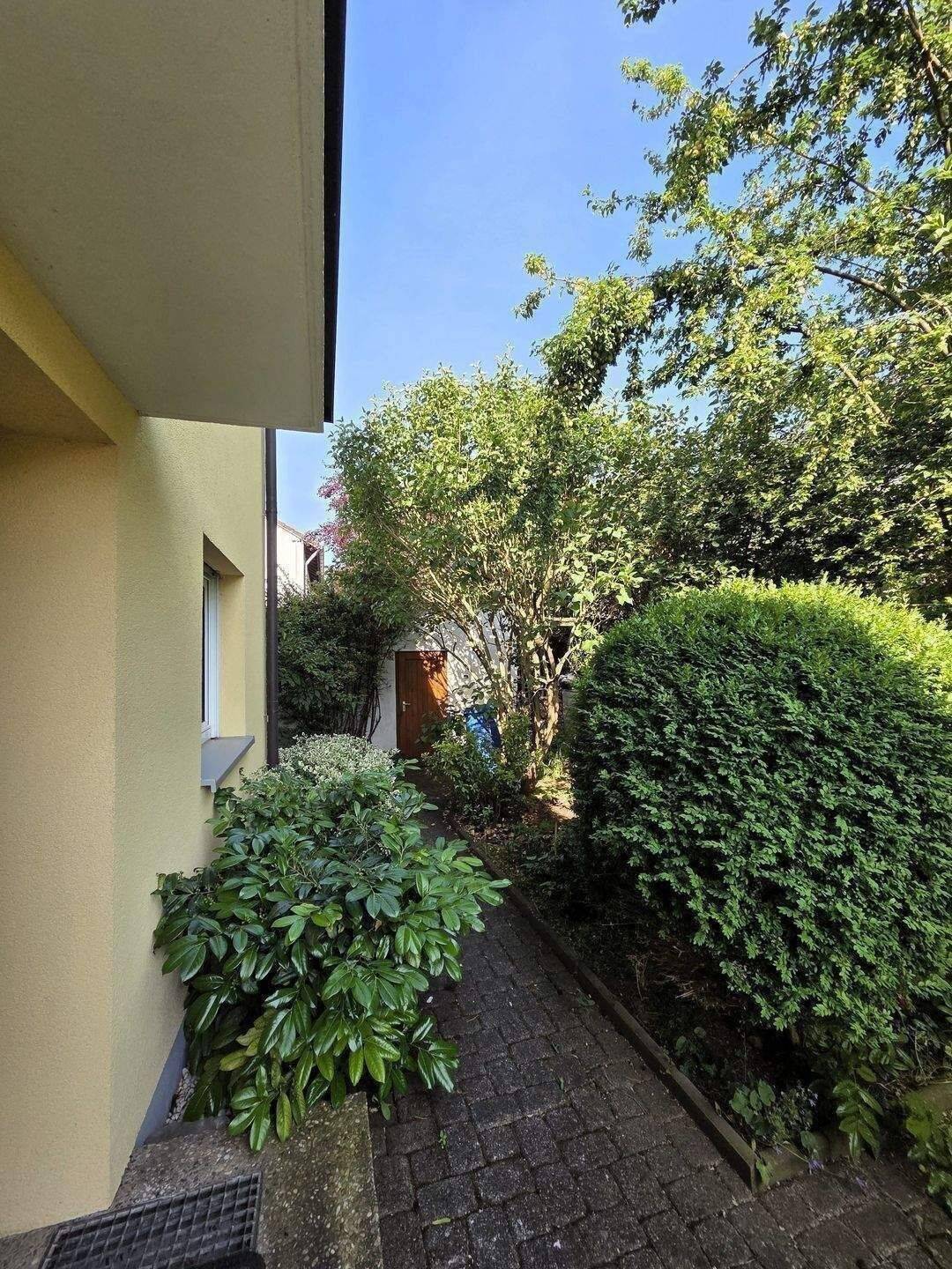 Charmante Doppelhaushälfte mit Potenzial – gestalten Sie Ihr neues Zuhause nach Ihren Wünschen, 91056 Erlangen
