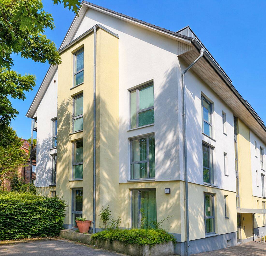 Lichtdurchflutetes Zuhause mit Loggia, 21079 Hamburg (Harburg)