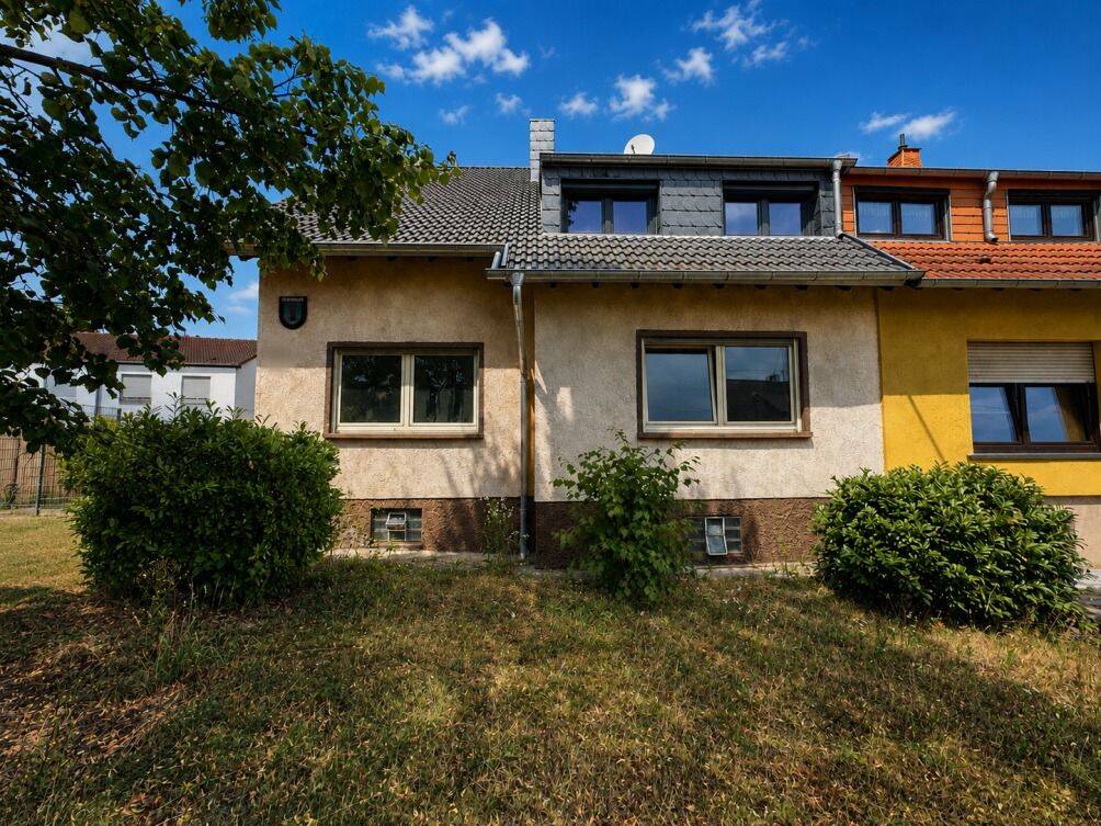 Doppelhaushälfte mit viel Potenzial – Ihr Rohdiamant zum individuellen Traumhaus, 66780 Rehlingen-Siersburg