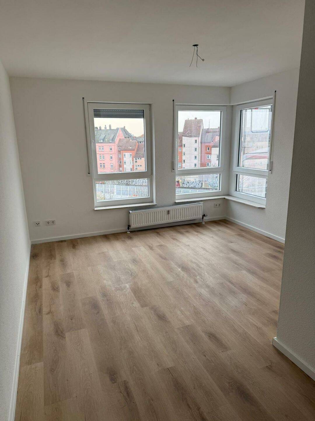 Fünf 1-Zimmerwohnungen in Ludwigshafen Mitte als Gesamtpaket. 3/5 vermietet und eine frisch saniert., 67059 Ludwigshafen am Rhein (Mitte Mundenheim West)