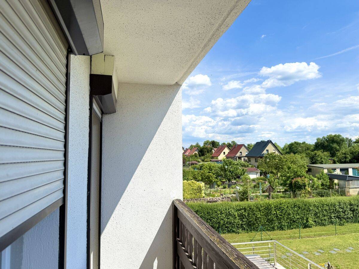 Reihenmittelhaus mit Balkon, großer Terasse und Garage, in Treuenbrietzen, in guter Lage zu kaufen, 14929 Treuenbrietzen