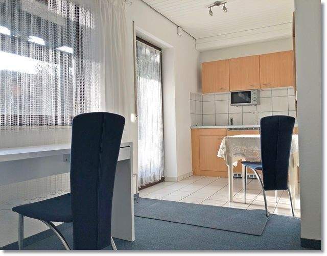 NUR für Pendler – Wochenendheimfahrer! Sonnige 1-Zimmer-Wohnung, voll möbliert, in ruhiger Lage, 91325 Adelsdorf