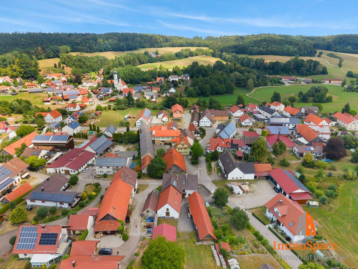*** EIN- bzw. ZWEIFAMILIENHAUS MIT GÄSTEHAUS+WERKSTATT+GARAGEN+STADEL UVM! ***, 86479 Aichen