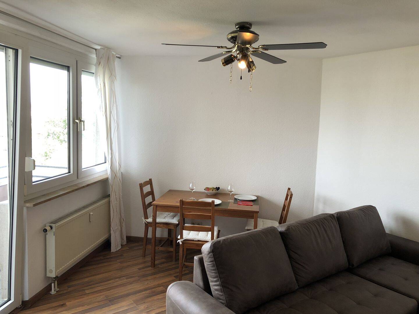 Charmante Wohnung mit Balkon und TG-Stellplatz, 90441 Nürnberg (Gibitzenhof Sandreuth Schweinau Werderau)