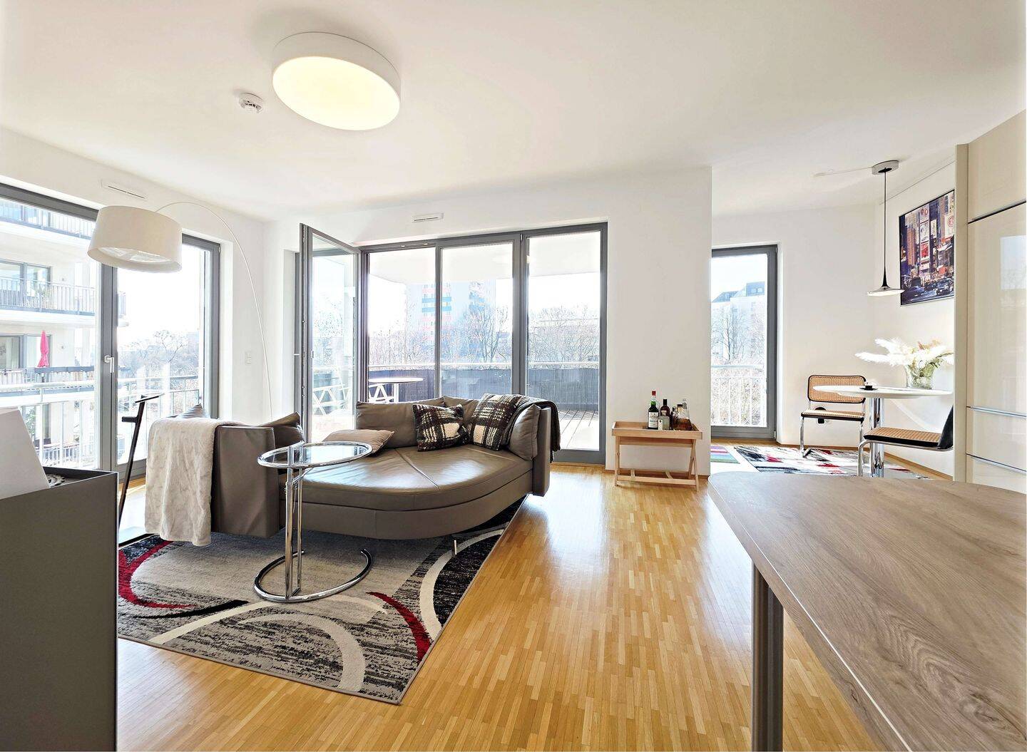 Freie, barrierefreie 3-Zimmer-Wohnung mit Wasserblick, EBK, Fußbodenheizung, Lift und TG!, 10589 Berlin (Charlottenburg-Wilmersdorf Charlottenburg Kolonie Gerickes Hof)