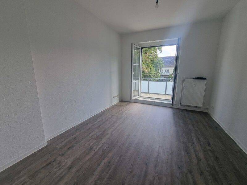 Nur wenige Minuten ins Zentrum, 6118 Halle (Saale)