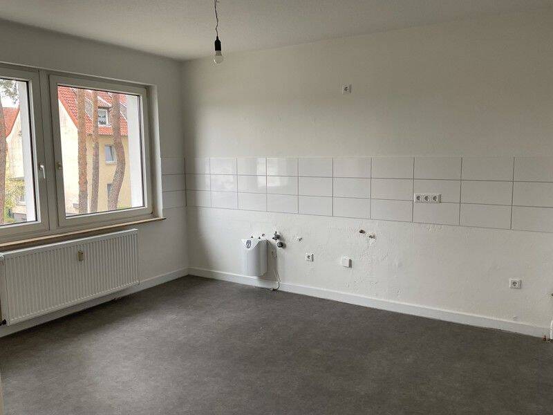 2-Zimmer Wohnung mit großzügiger Küche in gepflegter Grünanlage, 33647 Bielefeld (Brackwede Senne Ummeln)