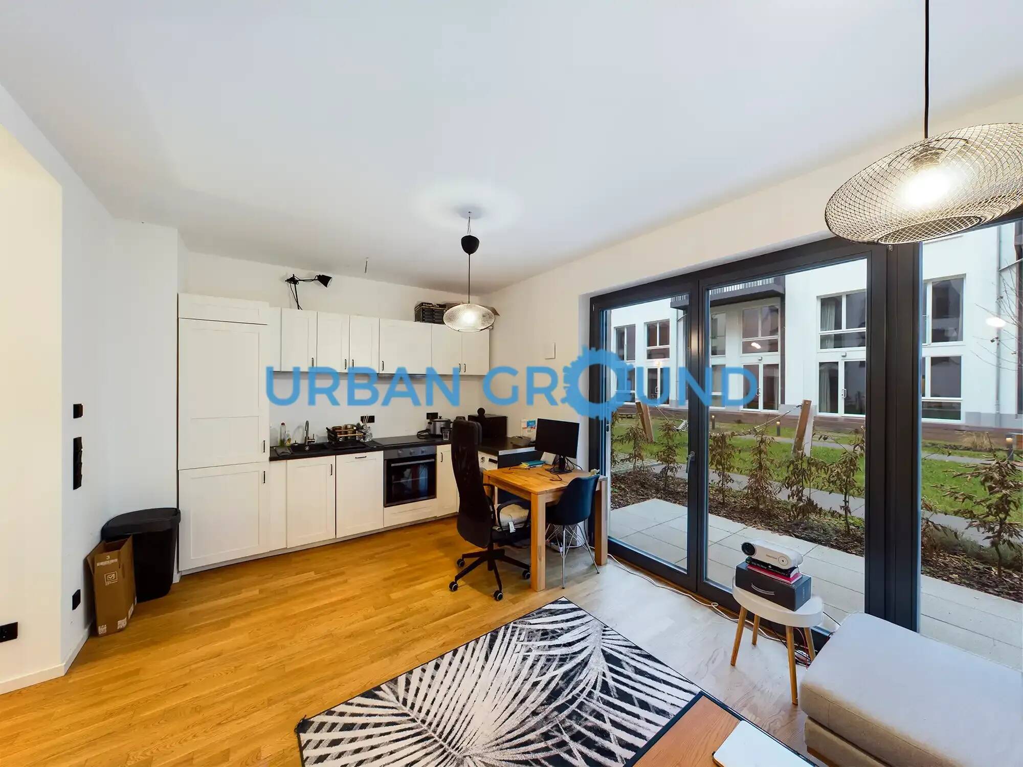 Unmöbliert 2-Zimmer-Wohnung im „Embassy“ – Mitte, 10179 Berlin (Mitte)