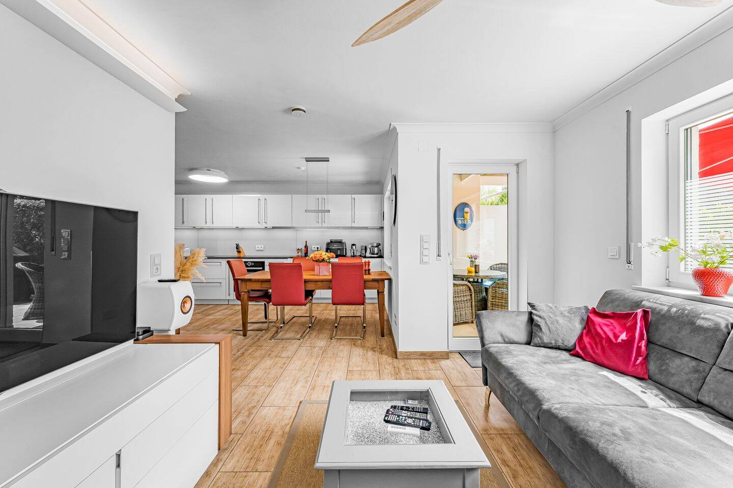 HEGERICH: Exklusive 4-Zimmer-EG-Terrassenwohnung im grünen Waldperlach, 81739 München (Ramersdorf-Perlach)