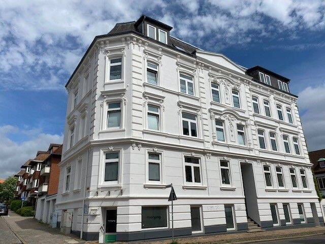 3,0-Zimmer-Wohnung, Friesische Str. 68, 2. Obergeschoss, re. ! Bitte bewerben Sie sich online !, 24937 Flensburg
