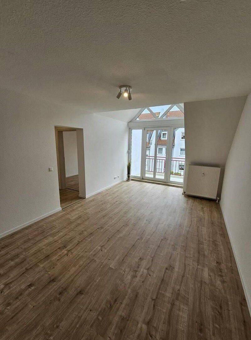 Schöne 2-Zimmer Wohnung in begehrter Lage von Fürth-Burgfarrnbach, 90768 Fürth