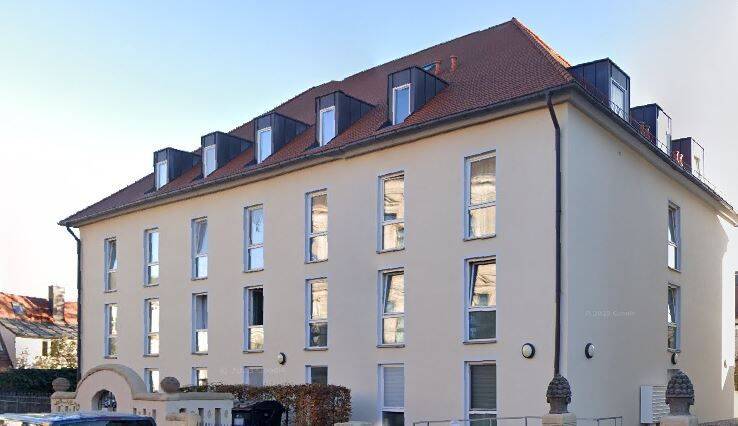 Studentenwohnanlage sucht einen neuen Mieter! Möbliertes Studenten 1-Zimmer-Dachgeschoss-Appartment in der Universit…, 91054 Erlangen (Burgberg Erlangen-Nord Erlangen-Ost Innenstadt Sieglitzhof)