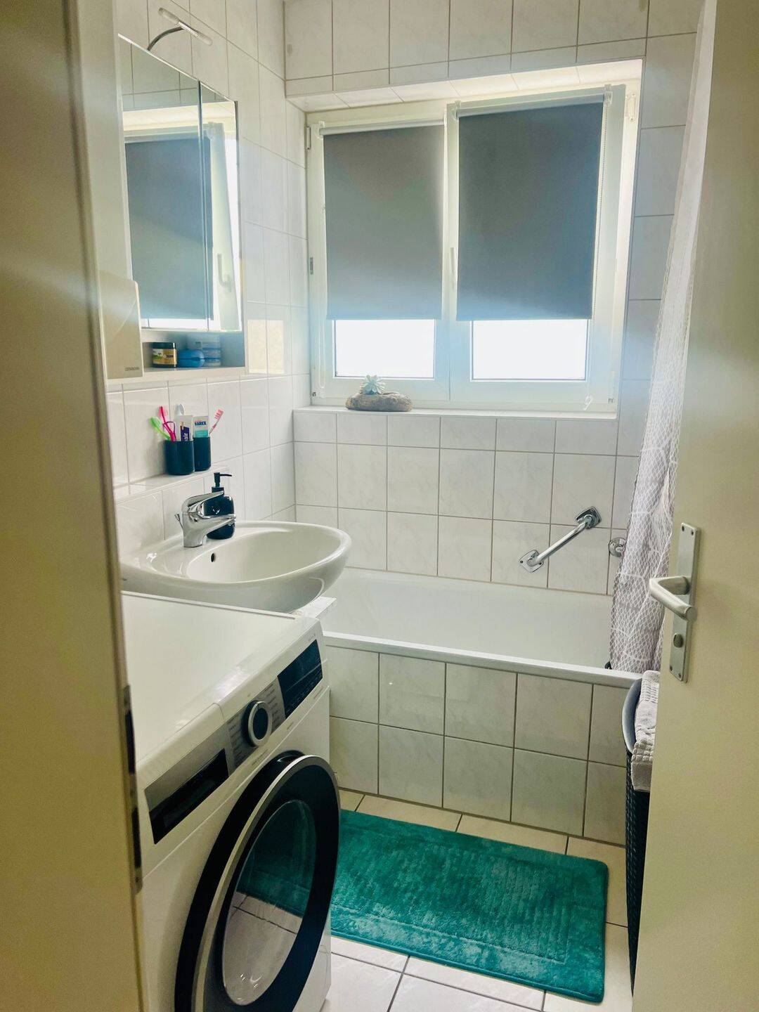 Helle 3-Zimmer-Wohnung mit Balkon in Salach, 73084 Salach