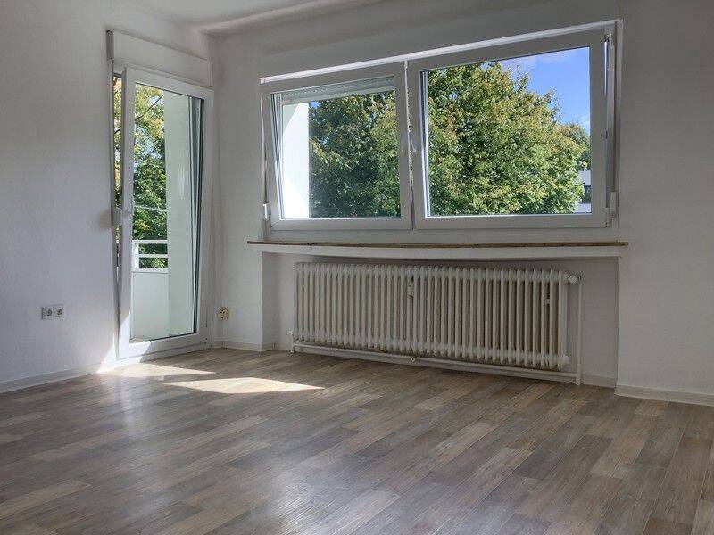 Großzügig geschnittene 3 Zimmer-Wohnung in Schildesche mit Balkon zu vermieten, 33611 Bielefeld (Schildesche)