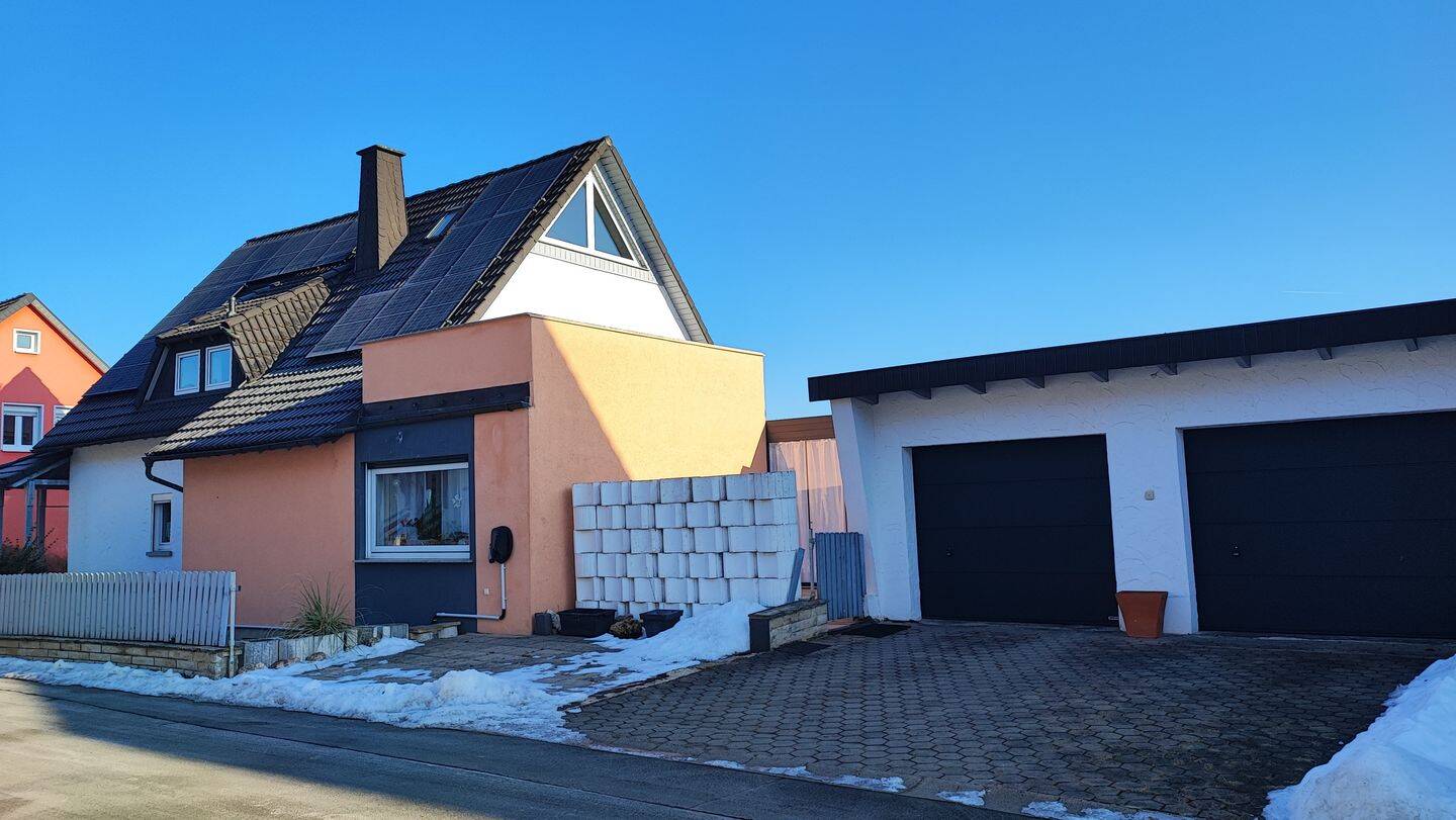 Ein-/Zweifamilienhaus in Stockheim, 96342 Stockheim