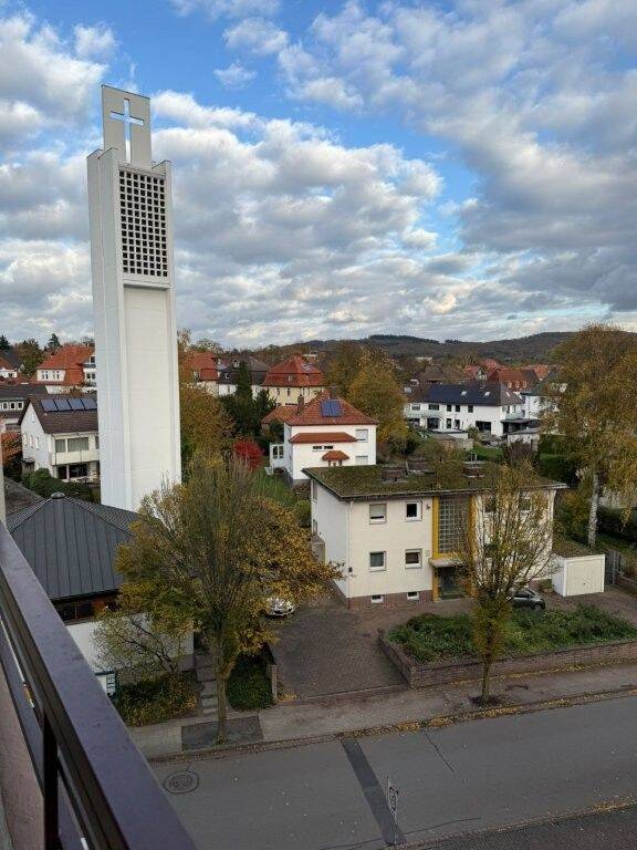 Komplett renoviert: Schicke 2-Zimmer-Wohnung mit Loggia, 32105 Bad Salzuflen