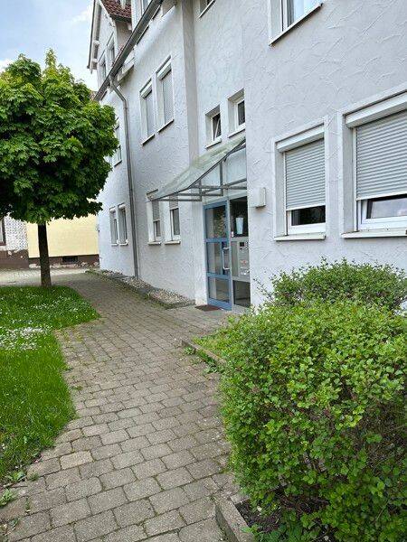 Teilrenovierte 2-Zimmer-Wohnung!, 73035 Göppingen