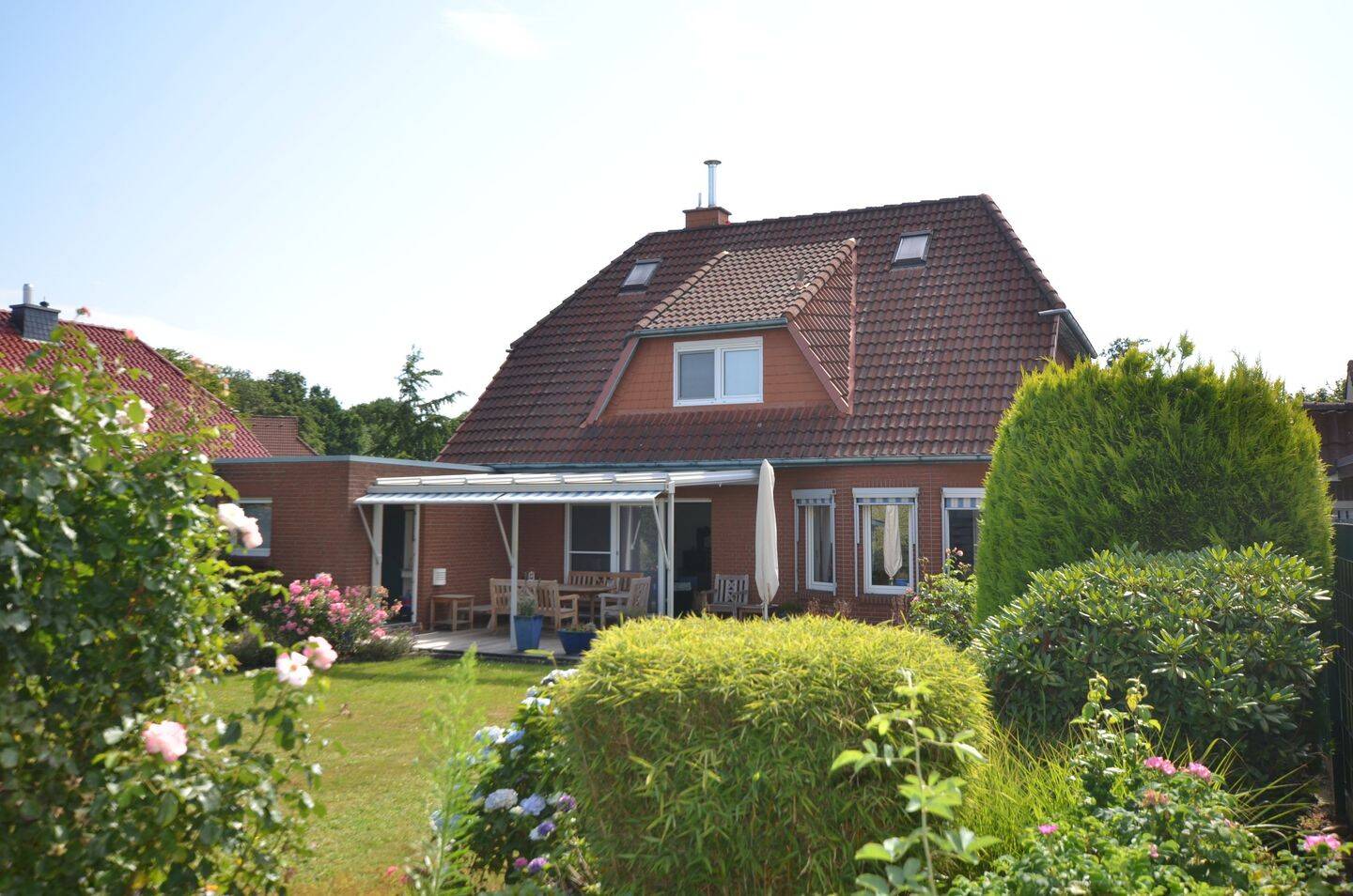 Familientraum mit Luxusausstattung in kleiner Wohnsiedlung!, 28277 Bremen (Kattenesch Kattenturm)