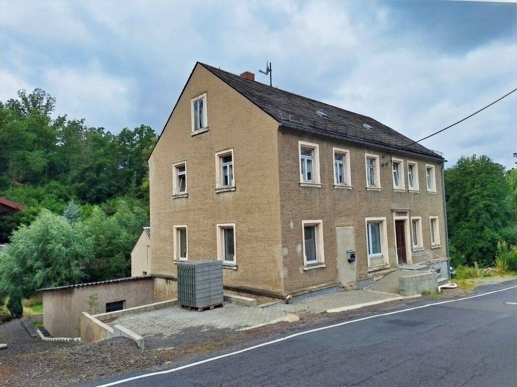Zweifamilienhaus mit ehemaliger Bäckerei, Scheune und 1.410 m² Grundstück, 1665 Klipphausen