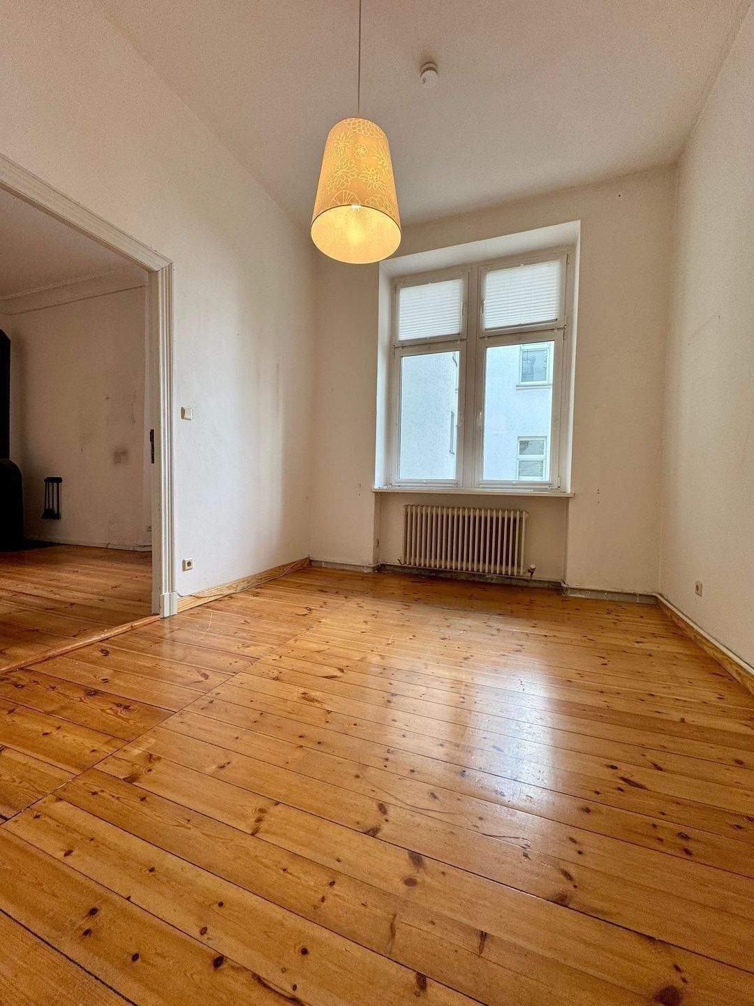 Stuck. Kamin. Dielen. Loggia. – Altbauperle mit ca. 120 m² und großem Potenzial in Steglitz, 12163 Berlin (Steglitz-Zehlendorf Friedenau Steglitz)