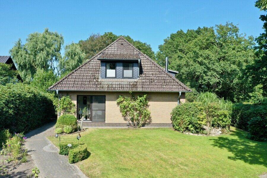 Einfamilienhaus im Grünen mit Garage und Gartenhäuschen, 27404 Elsdorf