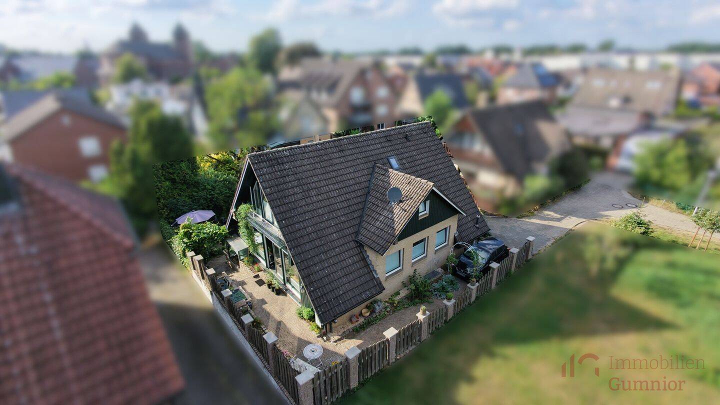 IMMOBILIEN GUMNIOR präsentiert: Besonderes Einfamilienhaus mit großzügigem Wohnbereich & moderner Ausstattung in Emsdetten, 48282 Emsdetten
