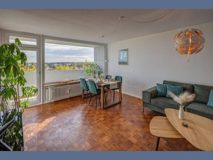 Möbliert: Wohnen mit Panoramablick in der Parkstadt Solln, 81477 München (Thalk. Obersendl.-Forsten-Fürstenr.-Solln)