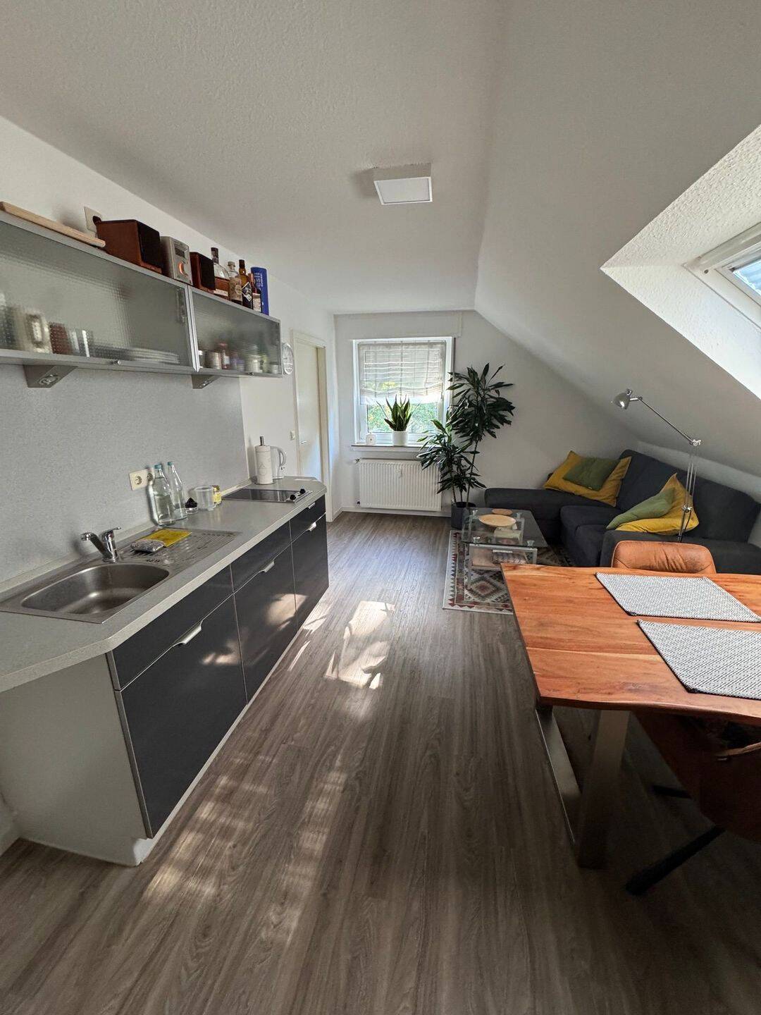 Schicke Dachgeschoss-Wohnung, 59556 Lippstadt