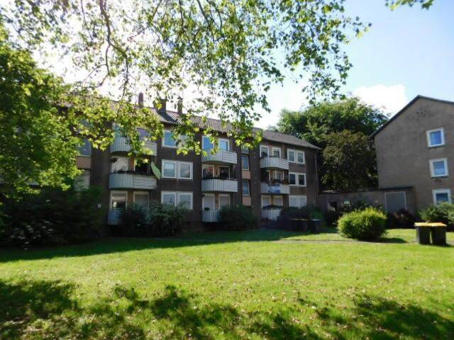 ***Schöne und renovierte 3-Zimmerwohnung mit Balkon in ruhiger Lage***, 47229 Duisburg (Bergheim Friemersheim Rheinhausen-Mitte)