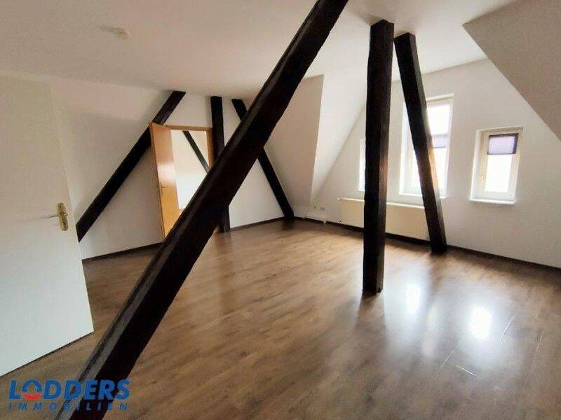 3 Zimmer mit EBK  und Balkon, 39576 Stendal