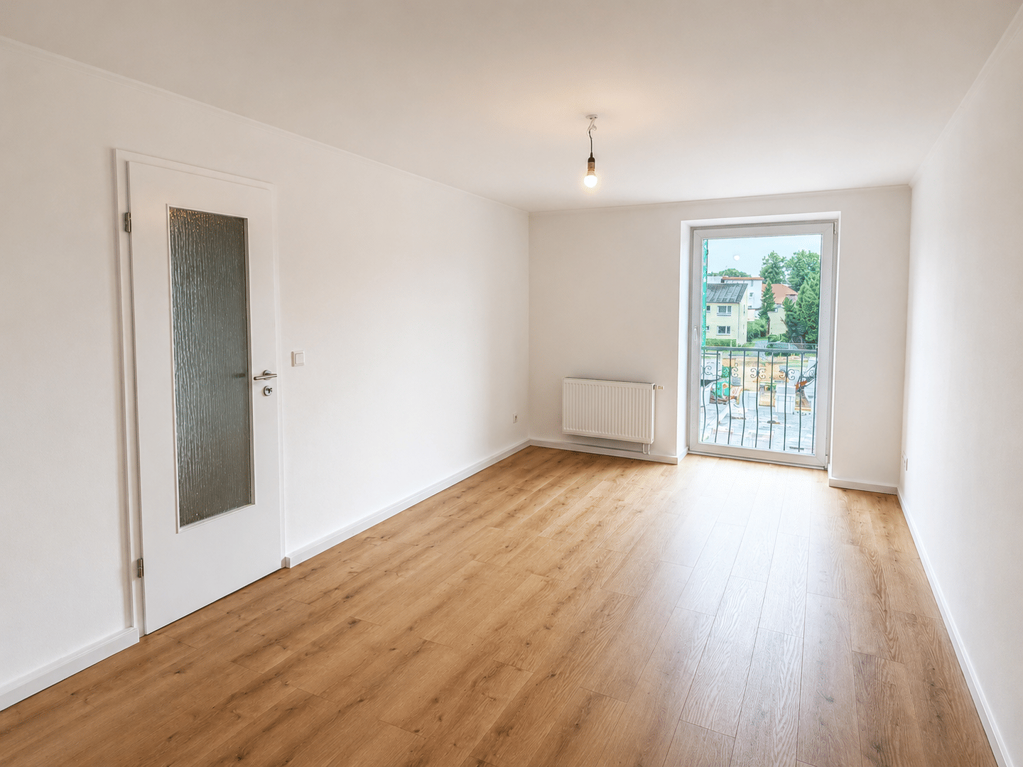 Frisch renovierte 2-Zimmer-Wohnung in Elmshorn – zentral, mit Stellplatz, 25335 Elmshorn