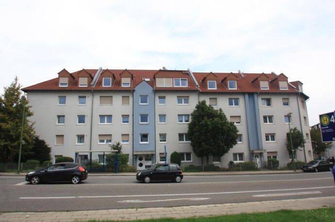 Gepflegte Wohnung in 5-Familienhaus, 45309 Essen (Kray Schonnebeck)